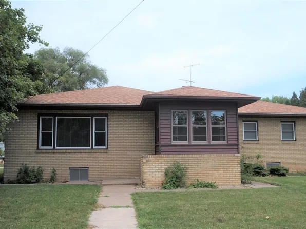 205 E Main St, Geneseo, IL 61254