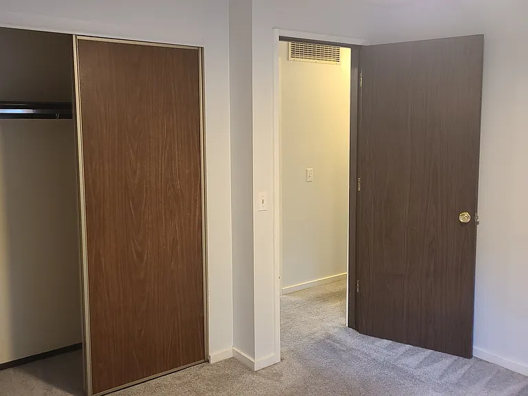 2788 Cheryl St — Photo 23
