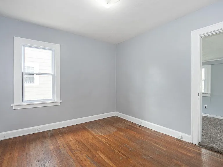 1002 Pembrook Rd — Photo 14