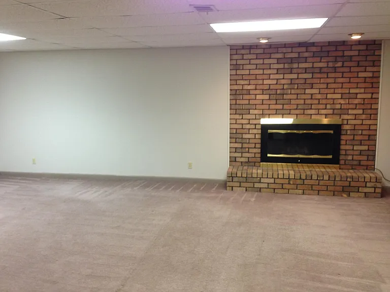 4032 Pine Manor Dr — Photo 1