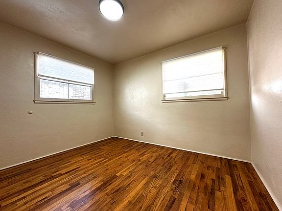 5th image of 2421 Glendale Ave #2421