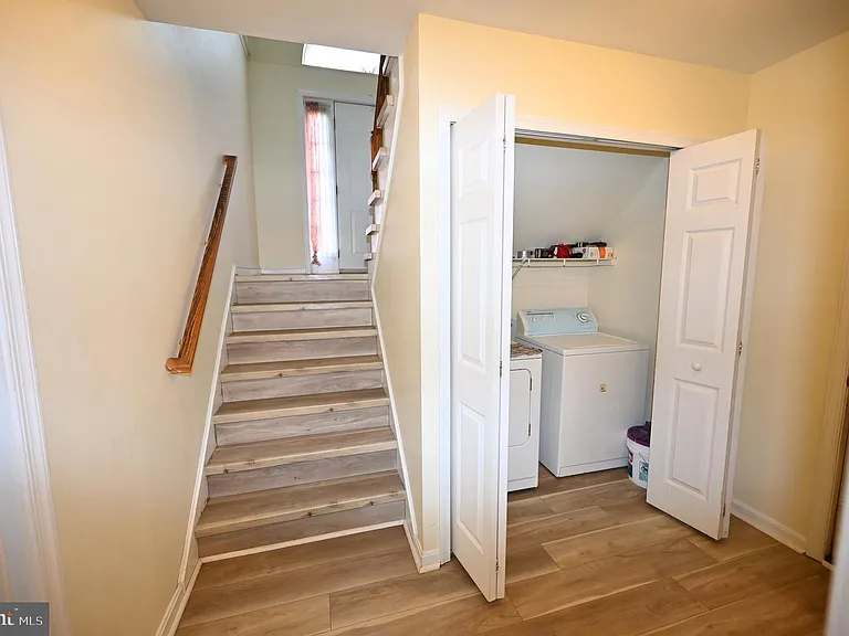 9172 Granite Ct — Photo 44