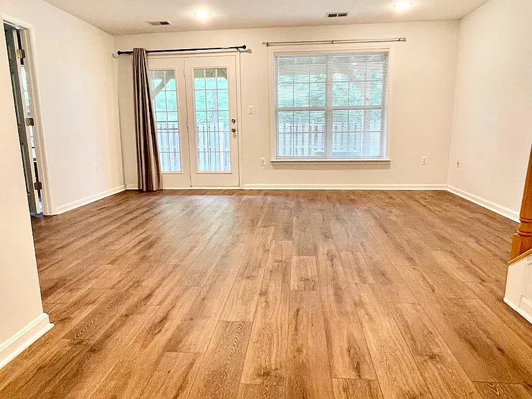 2403 Cypress Green Ln — Photo 29