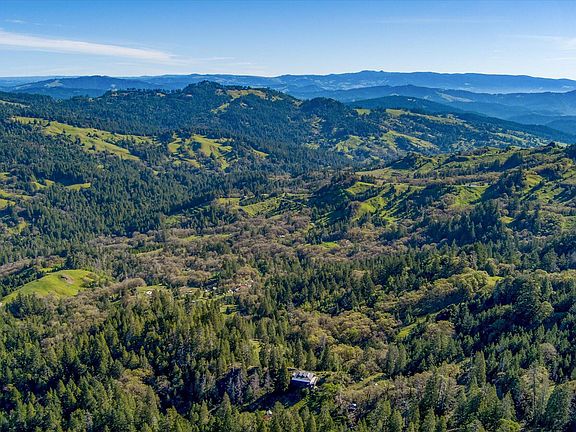 3rd image of 3826 Thomas Rd