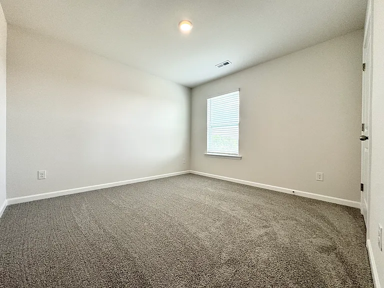 1650 Secrest Commons Dr — Photo 19