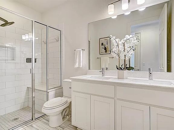 5th image of 4413 Berkman Dr Unit A