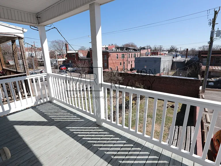 1402 Bainbridge St #B — Photo 16