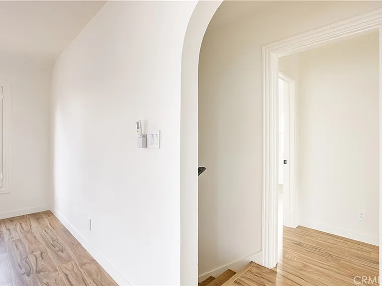 738 S Stanley Ave — Photo 13