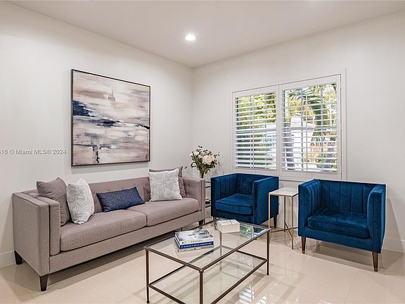 5th image of 10841 NW 52nd St