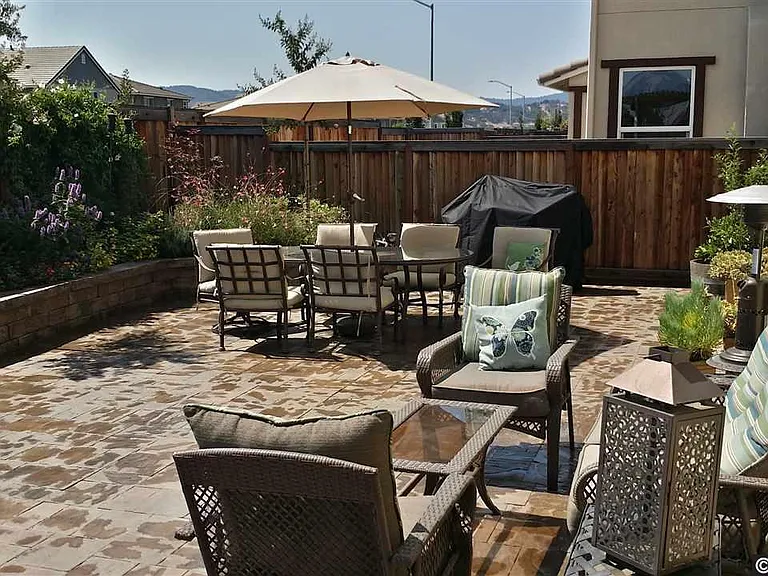 225 Nightingale Dr — Photo 21