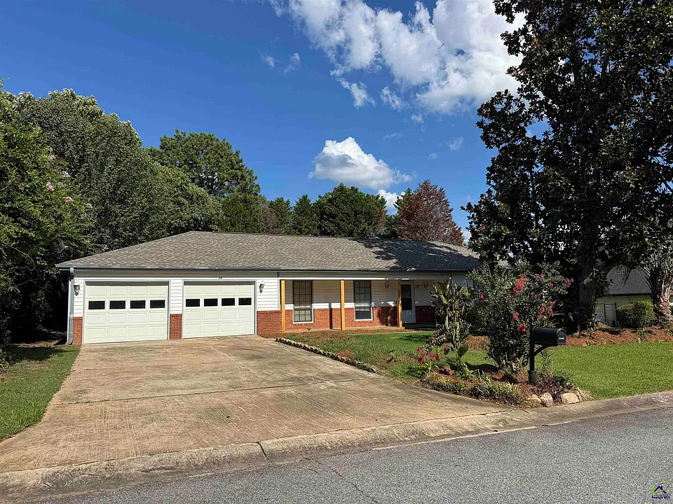 327 Bonnie Dr