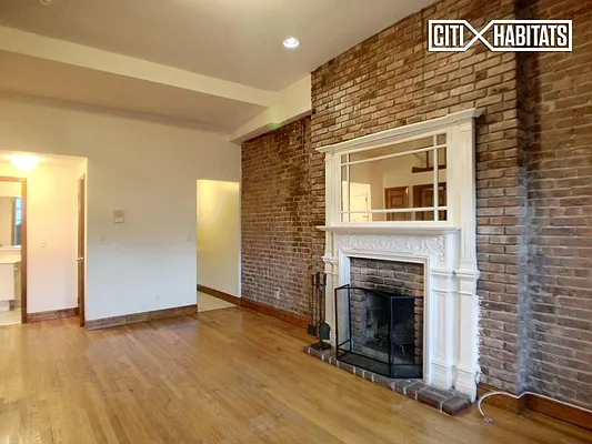 Rented by Citi Habitats | media 22