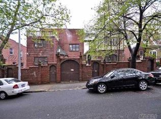 6730 Burns St, Forest Hills, NY 11375
