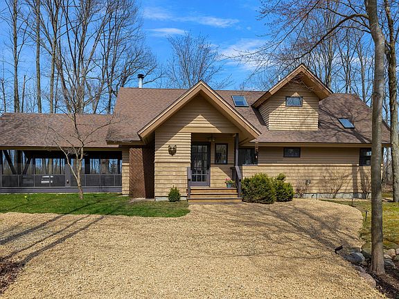 2nd image of 8590 Blackhawk Dr