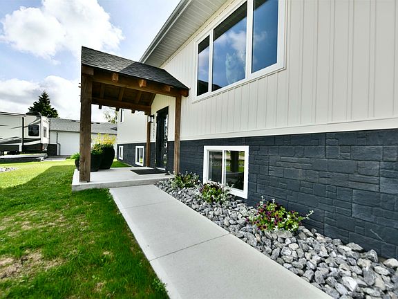 2nd image of 4422 58th St