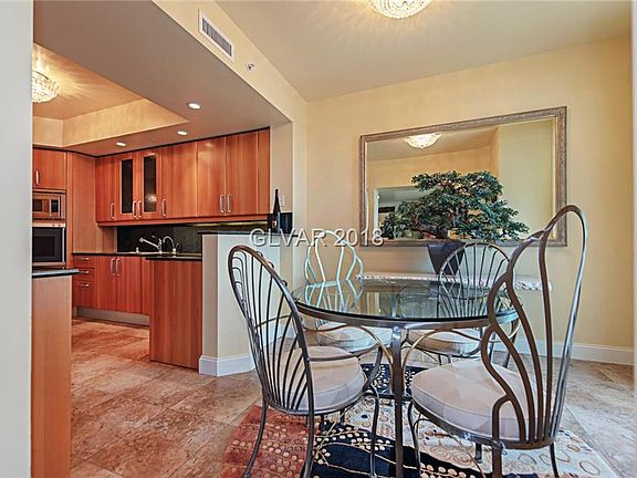 4th image of 2747 Paradise Rd Unit 1204