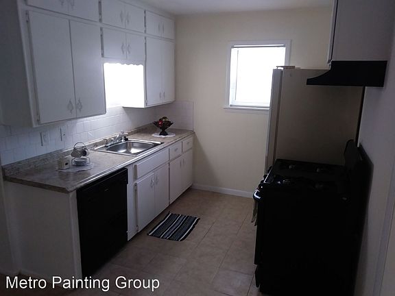 2nd image of 1401 NW Williams Ave APT 8