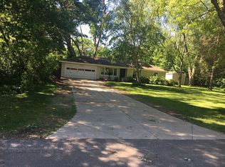 15648 Willows Dr, Spring Lake, MI 49456