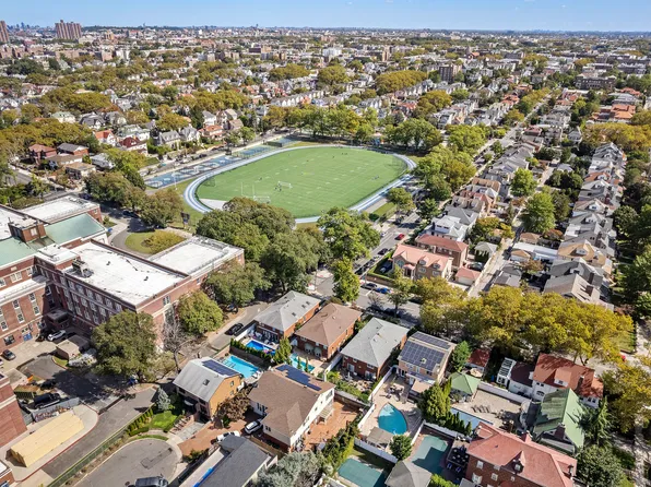 8506 Narrows Avenue image 42 of 45