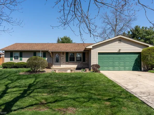 178 Carter Cir, Youngstown, OH 44512