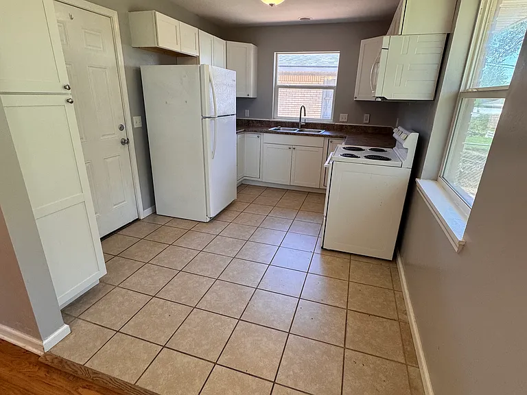 1303 Rickey Rd — Photo 3