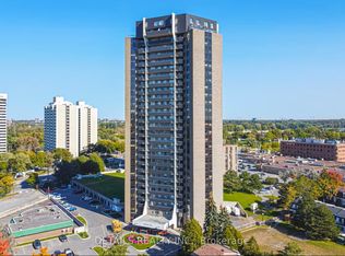 Chateau Royal, Ottawa, ON K2C 3L6