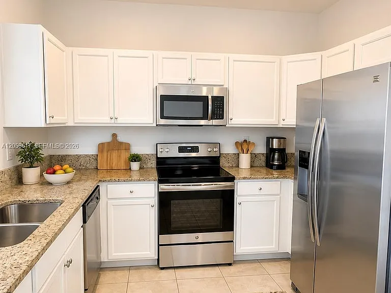 125 SE 34th Ter #125 — Photo 3