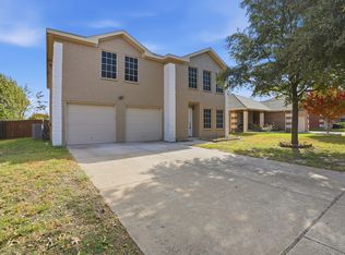 932 Robbins Way, Saginaw, TX 76179