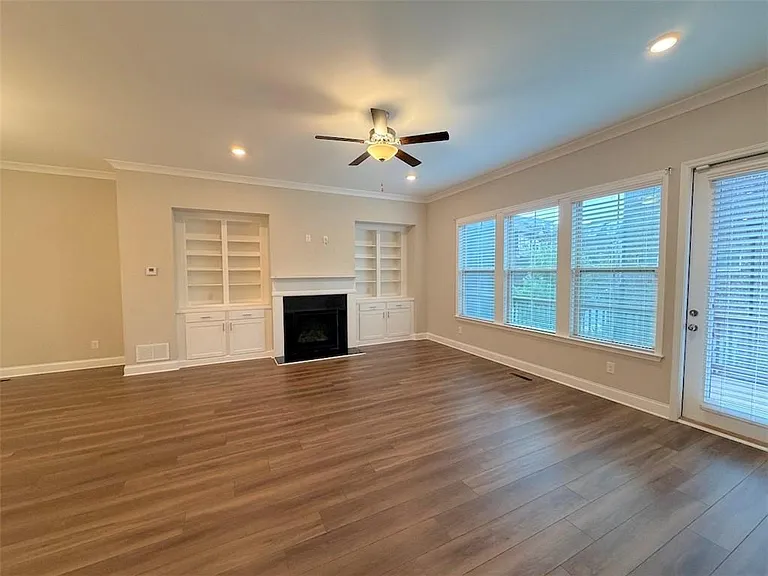 4995 Shay Town Ln — Photo 8