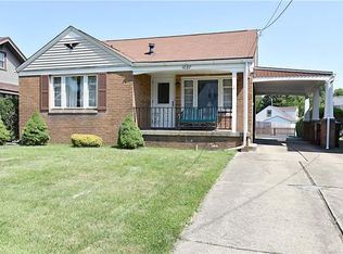 1037 Myrtle Pl, Sharon, PA 16146