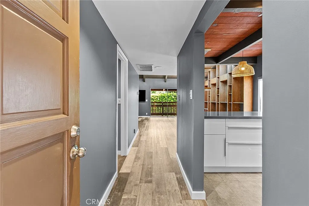 2 bed, 1159 sqft, $4,175 — Photo 4