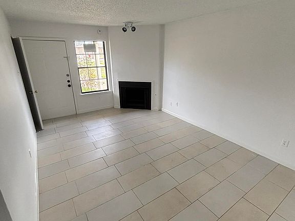 2nd image of 600 Renee Dr #602