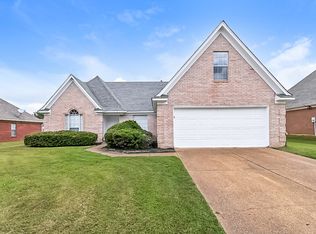 7878 Meadow Ridge Ln, Olive Branch, MS 38654