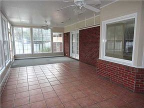 4th image of 110 Ashwood Ct