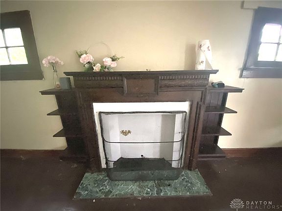 4th image of 33 Patton Ave