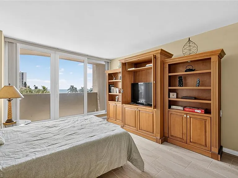 4001 Gulf Shore Blvd N #303 — Photo 17
