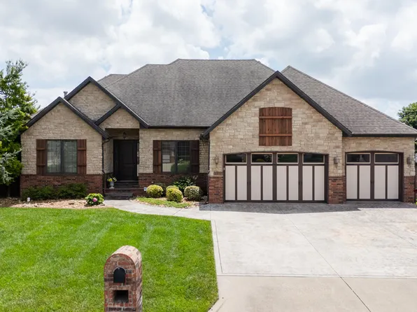 2818 E Cherrybark Street, Springfield, MO 65804