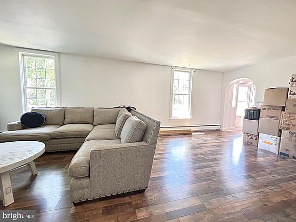 4th image of 29292 Maple Ave