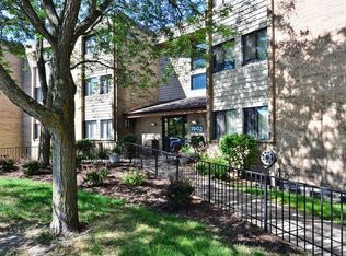 1903 Silver Bell Rd APT 107, Eagan, MN 55122