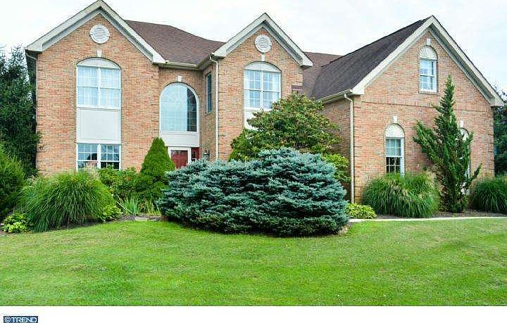 1st image of 205 Liberty Bell Cir