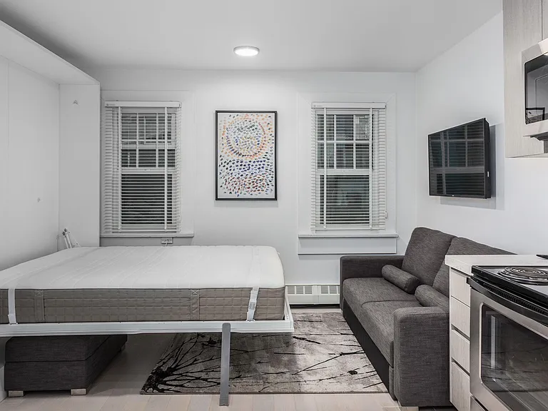 1425 Haro St #105 — Photo 3