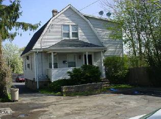 60 Alden St, Stamford, CT 06902