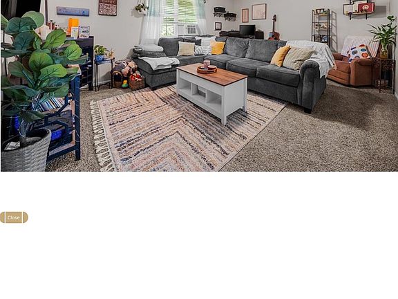 4th image of 9 Gateway Ct #2