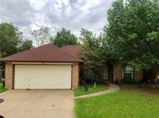 111 Thomas St, Joshua, TX 76058