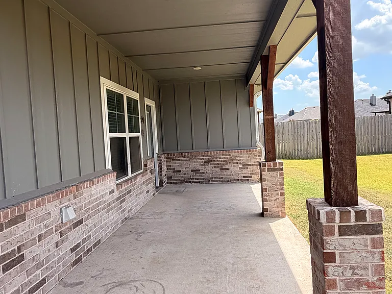 1202 Delmar Dr — Photo 21