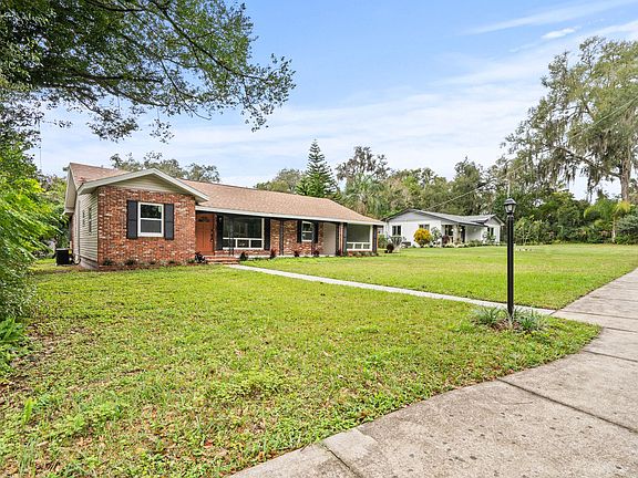 4th image of 37048 Meridian Ave