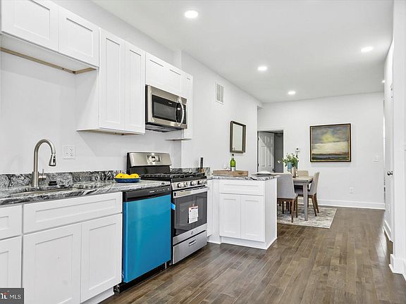 4th image of 406 N Collington Ave