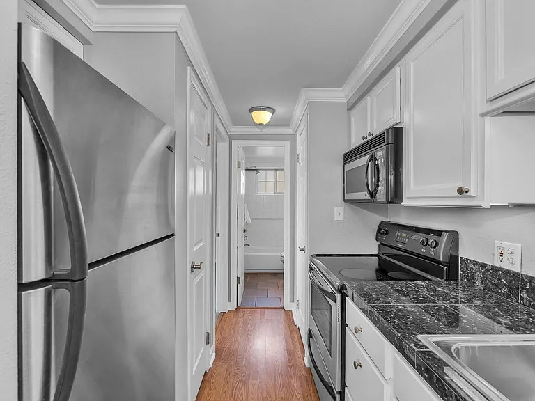 36 N Emerson St #201 — Photo 9