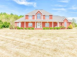 988 Twin Pines Cir, Tuscumbia, AL 35674