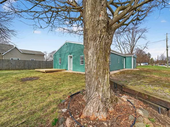 600 W 11th St, Jonesboro, IN 46938